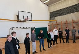 50ff98ce-76a2-426f-94c2-44bf052182d6