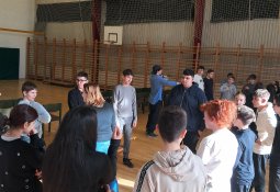 c63e251b-d1a5-4d41-aa68-422abaaec2f8