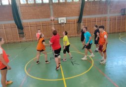 Általános Iskola - Pécs &raquo; 2024-2025 &raquo; Tanár vs. nyolcadik – évvégi küzdelemben